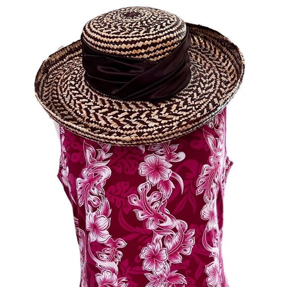 August sun hat   - Picture 2 of 4